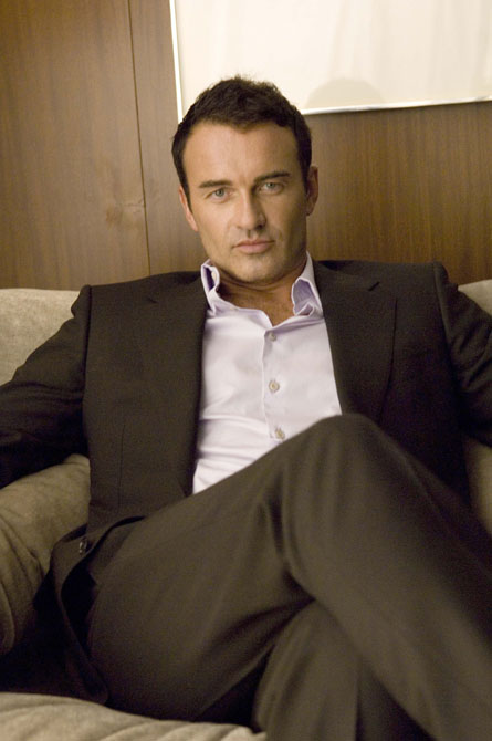 nip tuck who is the