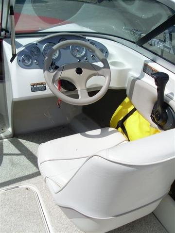 bowrider maxum
