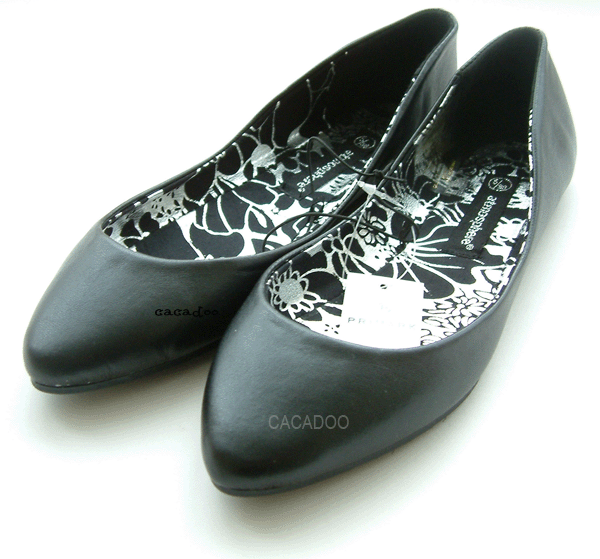 cacadoo look